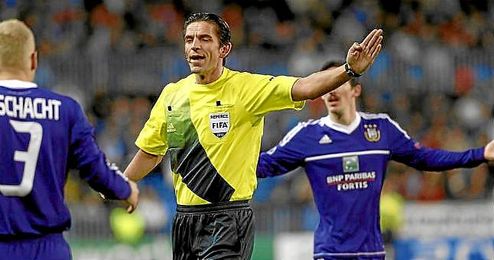 Deniz Aytekin dirigirá el Sevilla-Basilea. Deniz Aytekin dirigirá el Sevilla-Basilea.