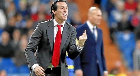 Emery, durante el partido contra el Real Madrid. Emery, durante el partido contra el Real Madrid.