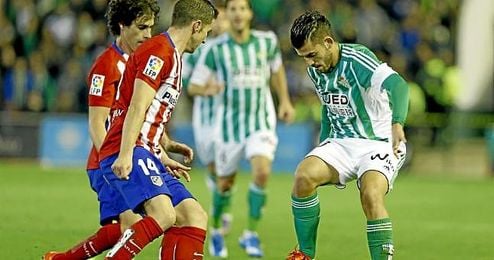 Imagen del partido de la primera vuelta entre el Betis y el Atlético. Imagen del partido de la primera vuelta entre el Betis y el Atlético.