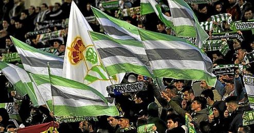 Imagen del Gol Sur del Benito Villamarín. Imagen del Gol Sur del Benito Villamarín.