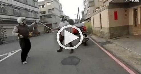 (VIDEO) Insólita reacción en una pelea en Taiwán (VIDEO) Insólita reacción en una pelea en Taiwán