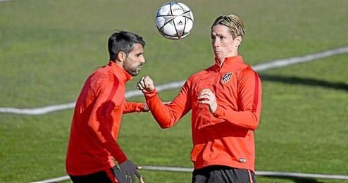 Torres, durante una sesión de entrenamiento del Atlético. Torres, durante una sesión de entrenamiento del Atlético.