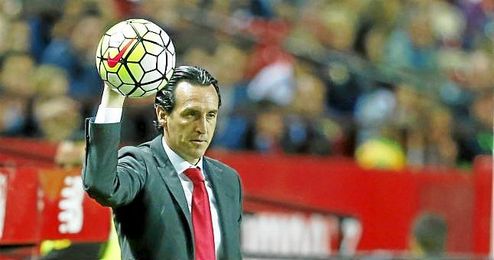 "El entrenador es un poco un profesor". "El entrenador es un poco un profesor".