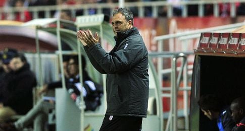Caparrós analiza el Sevilla-Athletic. Caparrós analiza el Sevilla-Athletic.