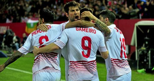 El Sevilla sólo ha perdido cuatro partidos como local. El Sevilla sólo ha perdido cuatro partidos como local.