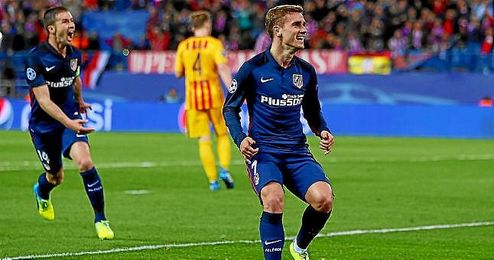 Griezmann celebra el 1-0 tras un gran centro de Saúl Ñíguez. Griezmann celebra el 1-0 tras un gran centro de Saúl Ñíguez.