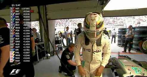 Hamilton saldrá en la última línea de la parrilla de salida. Hamilton saldrá en la última línea de la parrilla de salida.