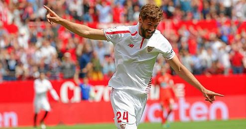 Llorente podría salir de Nervión el próximo verano. Llorente podría salir de Nervión el próximo verano.