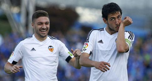 Parejo celebra su tanto. Parejo celebra su tanto.