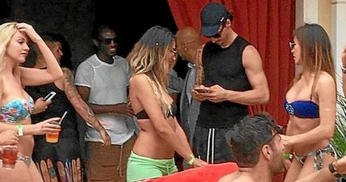 Los jugadores estarían disfrutando de la fiesta en el hotel Encore de Las Vegas como parte sus mini-vacaciones. Los jugadores estarían disfrutando de la fiesta en el hotel Encore de Las Vegas como parte sus mini-vacaciones.
