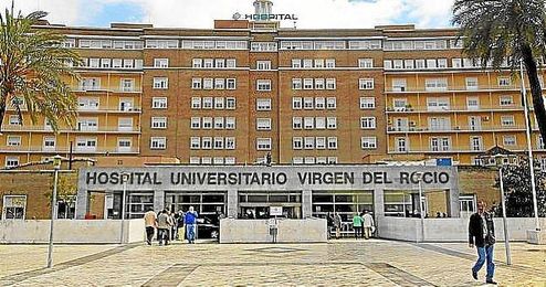 El bebé fue traslado al Hospital Virgen del Rocío. El bebé fue traslado al Hospital Virgen del Rocío.