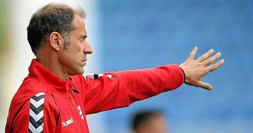 Alberto López en su etapa como técnico del Alavés. Alberto López en su etapa como técnico del Alavés.