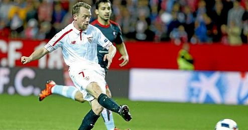 Krohn-Dehli ante su exequipo Krohn-Dehli ante su exequipo