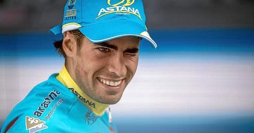 A sus 26 años, con más experiencia, afronta la carrera rosa como jefe de filas. A sus 26 años, con más experiencia, afronta la carrera rosa como jefe de filas.