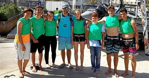 Los siete windsurfistas del Club Náutico Sevilla presentes en Melilla. Los siete windsurfistas del Club Náutico Sevilla presentes en Melilla.