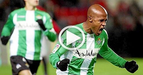 Assunçao anotó 23 goles con la camiseta del Real Betis. Assunçao anotó 23 goles con la camiseta del Real Betis.