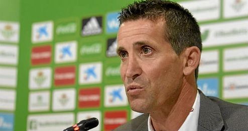 "¿Maletines? Son sólo hipótesis que generalmente habla gente de fuera del fútbol". "¿Maletines? Son sólo hipótesis que generalmente habla gente de fuera del fútbol".