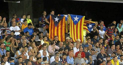 Las banderas esteladas no están permitidas por la Ley del Deporte. Las banderas esteladas no están permitidas por la Ley del Deporte.