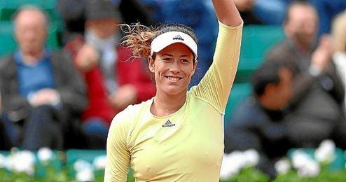 Muguruza sonriente tras su victoria. Muguruza sonriente tras su victoria.