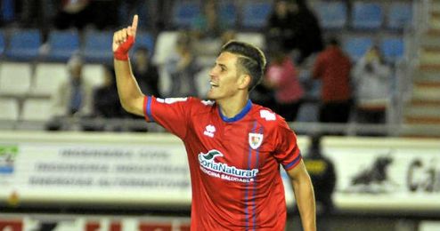 Alex Alegría suma 11 goles con el Numancia. Alex Alegría suma 11 goles con el Numancia.