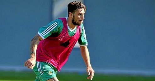 Piccini, durante una sesión de trabajo en la Ciudad Deportiva Luis del Sol. Piccini, durante una sesión de trabajo en la Ciudad Deportiva Luis del Sol.