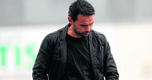 Dioni Arroyo se ha convertido en el nuevo míster del San José. Dioni Arroyo se ha convertido en el nuevo míster del San José.