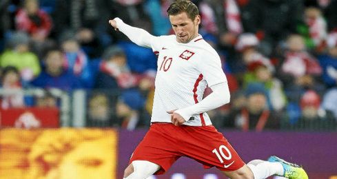 Krychowiak ha comandado a la selección polaca. Krychowiak ha comandado a la selección polaca.