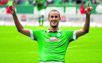Alejandro Gálvez quiere cambiar de aires y en Alemania le vincularon al Betis. Alejandro Gálvez quiere cambiar de aires y en Alemania le vincularon al Betis.