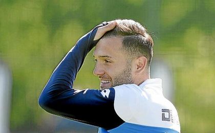 Lucas Pérez está en la agenda de grandes clubes, pero se siente importante en el Depor. Lucas Pérez está en la agenda de grandes clubes, pero se siente importante en el Depor.