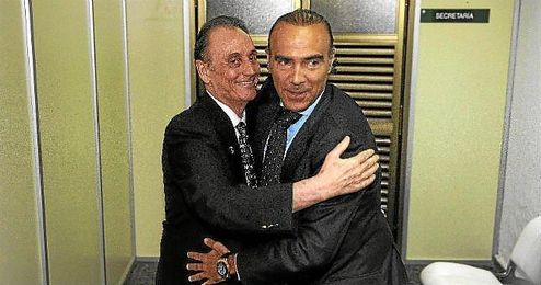 Manuel Ruiz de Lopera junto a Luis Oliver. Manuel Ruiz de Lopera junto a Luis Oliver.