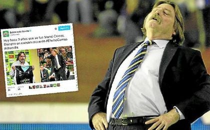 Manel Comas, durante uno de sus últimos partidos al frente del conjunto verdirrojo; en pequeño, el tuit que le dedicó ayer su exclub. Manel Comas, durante uno de sus últimos partidos al frente del conjunto verdirrojo; en pequeño, el tuit que le dedicó ayer su exclub.