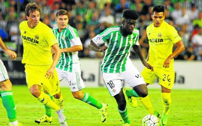 El futuro de N´Diaye continúa estando en el aire, a la espera de que el Villarreal mueva ficha. El futuro de N´Diaye continúa estando en el aire, a la espera de que el Villarreal mueva ficha.