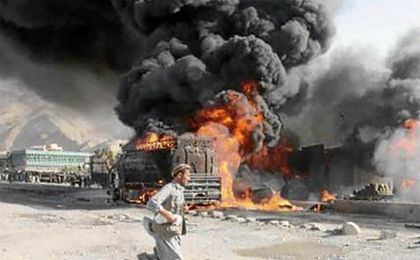 El ataque ha ido dirigido contra un convoy de autobuses que transportaban a cadetes de la Policía afgana. El ataque ha ido dirigido contra un convoy de autobuses que transportaban a cadetes de la Policía afgana.
