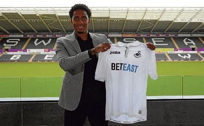 Leroy Fer, con la camiseta del Swansea. Leroy Fer, con la camiseta del Swansea.