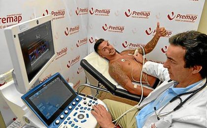 Vitolo, durante las pruebas médicas en Premap. Vitolo, durante las pruebas médicas en Premap.