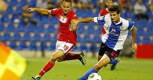 Álex Muñoz, ante el Real Murcia. Álex Muñoz, ante el Real Murcia.