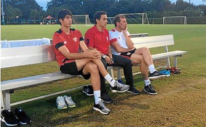Carlos Fernández (izquierda) junto a del Nido Carrasco y Óscar Arias. Carlos Fernández (izquierda) junto a del Nido Carrasco y Óscar Arias.