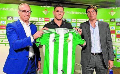 Torrecilla lo confirmó en la presentación del paraguayo. Torrecilla lo confirmó en la presentación del paraguayo.