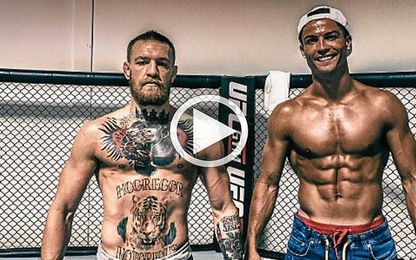 Cristiano Ronaldo posa con el campeón de la UFC Conor McGregor. Cristiano Ronaldo posa con el campeón de la UFC Conor McGregor.