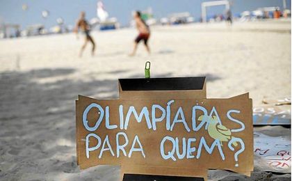 En muchos sectores de la sociedad brasileña no gusta la celebración de los Juegos. En muchos sectores de la sociedad brasileña no gusta la celebración de los Juegos.