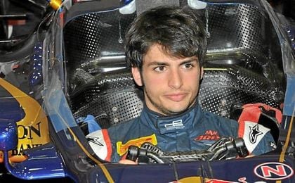 Carlos Sainz lleva 30 puntos en el presente Campeonato del Mundo. Carlos Sainz lleva 30 puntos en el presente Campeonato del Mundo.