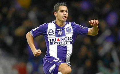 Vietto y Ben Yedder son así los elegidos por Monchi para suplir a Immobile y Gameiro en la delantera sevillista. Vietto y Ben Yedder son así los elegidos por Monchi para suplir a Immobile y Gameiro en la delantera sevillista.