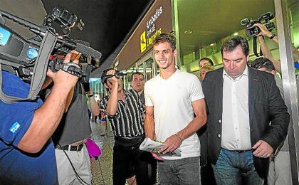De concretarse su fichaje, Rodrigo Caio daría el Europa, después de haberlo visto truncado cuando estuvo cerca de Atlético y Valencia. De concretarse su fichaje, Rodrigo Caio daría el Europa, después de haberlo visto truncado cuando estuvo cerca de Atlético y Valencia.