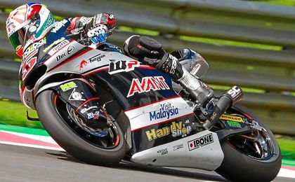 Zarco lideró en solitario las últimas vueltas en el circuito de Spielberg. Zarco lideró en solitario las últimas vueltas en el circuito de Spielberg.