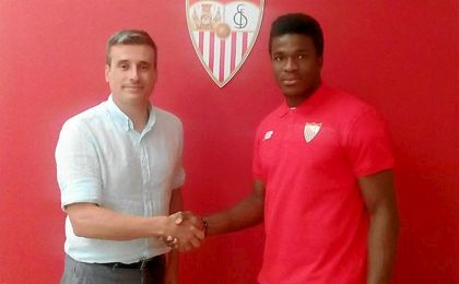 Ondoa, el día de su fichaje por el Sevilla Atlético. Ondoa, el día de su fichaje por el Sevilla Atlético.