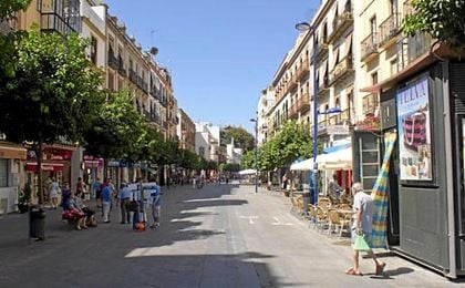 Se rumorea que puede ser un joven sevillano de 25 años. Se rumorea que puede ser un joven sevillano de 25 años.