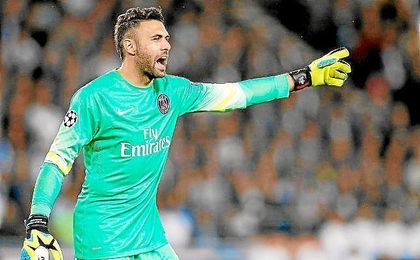 Sirigu ocupará la portería del Sevilla F.C. Sirigu ocupará la portería del Sevilla F.C.