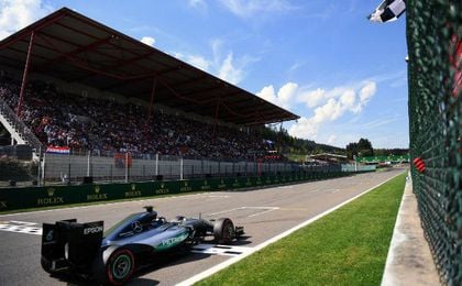 Rosberg recuperó 9 puntos a Hamilton. Rosberg recuperó 9 puntos a Hamilton.