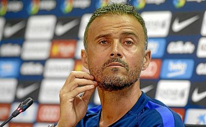 Luis Enrique, entrenador del Barcelona, en sala de prensa. Luis Enrique, entrenador del Barcelona, en sala de prensa.