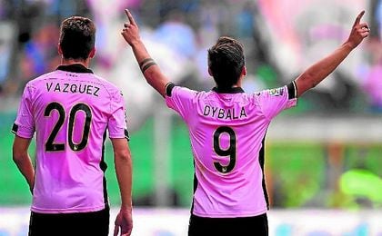 Franco Vázquez y Paulo Dybala fueron claves para el Palermo a lo largo de la temporada 14/15. Franco Vázquez y Paulo Dybala fueron claves para el Palermo a lo largo de la temporada 14/15.